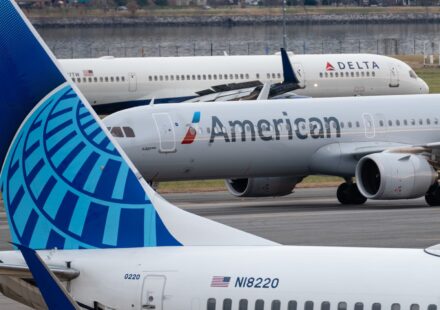 Airlines waive change fees ahead of nor'easter as flight delays begin