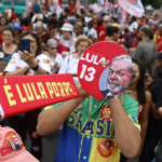 Brasil: Lula promete defender la riqueza: "¿Quieren que pase como Venezuela?"