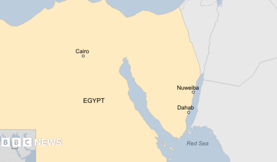 Bus crash kills 16 on Egypt's Red Sea coast