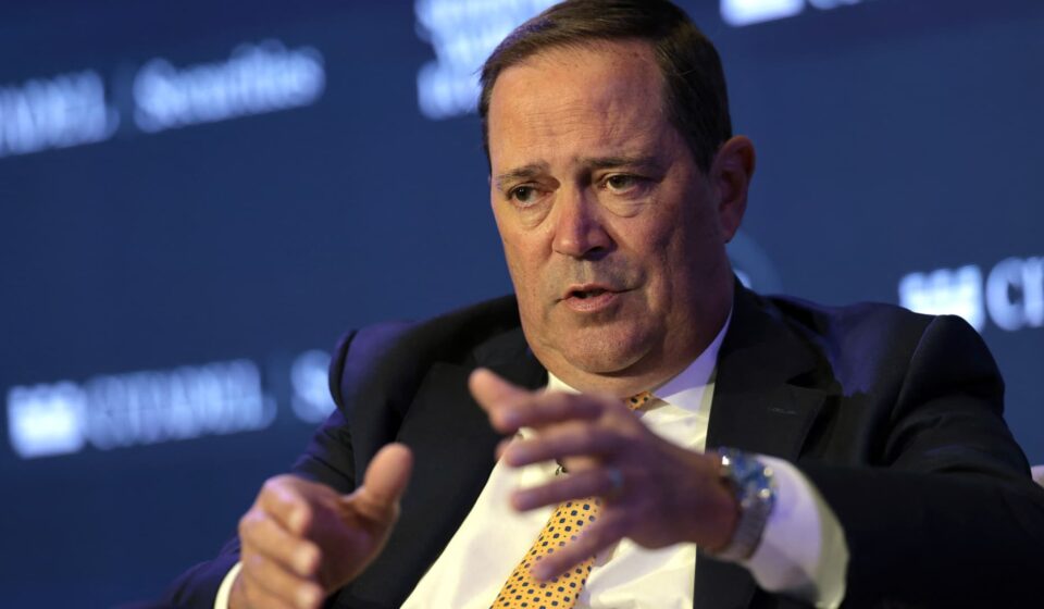 Cisco stock sinks 5% after Piper Sandler cuts price target
