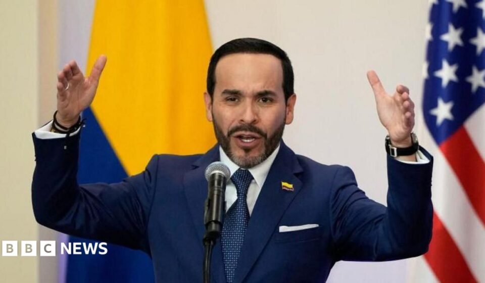Colombia's new president loosens gun control rules