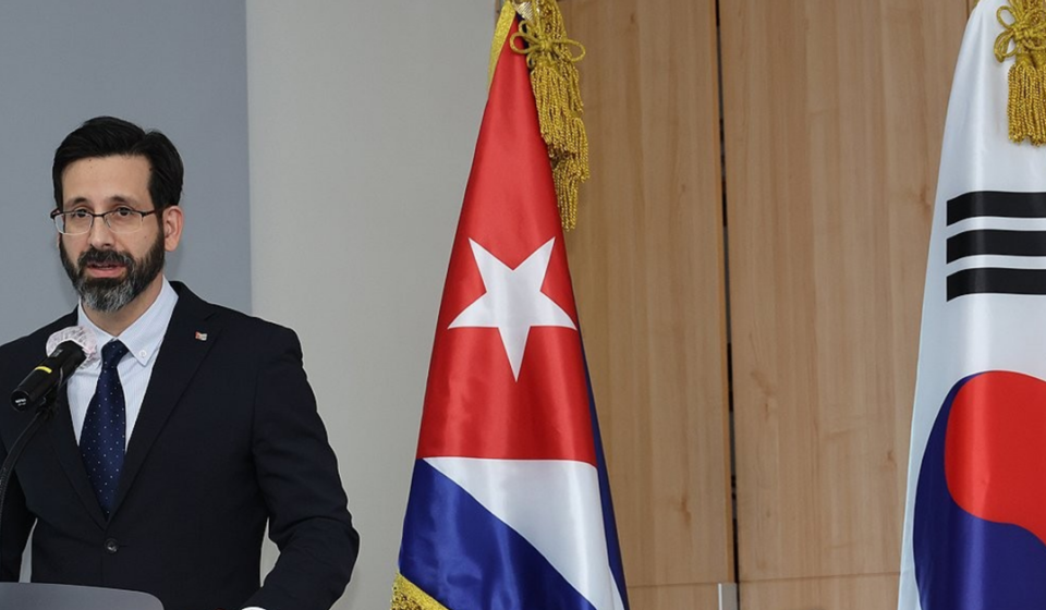 Corea del Sur: Cuba retira sin explicación a la mitad del personal en su embajada en Seúl
