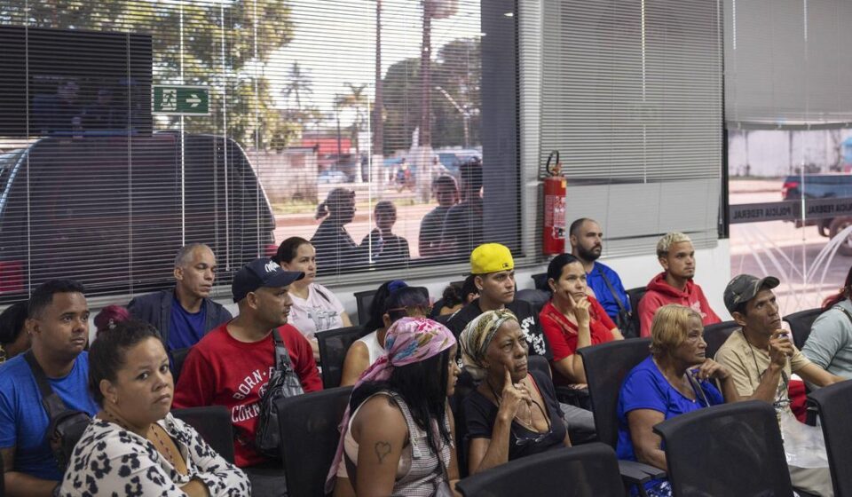Crisis Migratoria: Unos 90.000 cubanos tramitan el asilo en Brasil