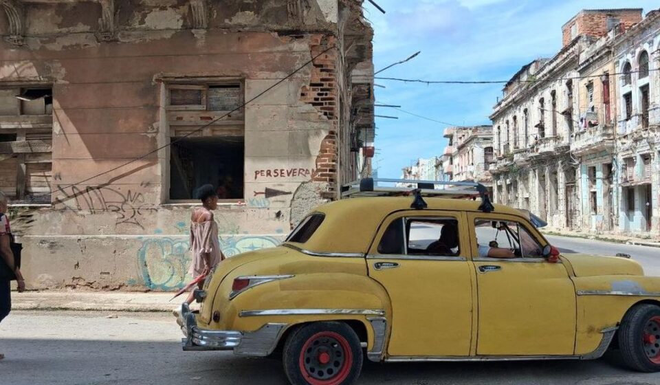 Crónicas de La Habana: El químico suma cuerpos desplomados al paisaje de La Habana