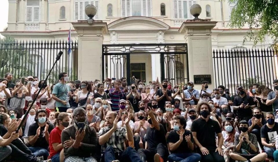 Cuba: El Gobierno mantiene sus mecanismos de control sobre la cultura