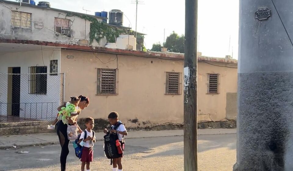 Cuba: Madres de Guanabacoa se resisten a llevar a hijos a la escuela