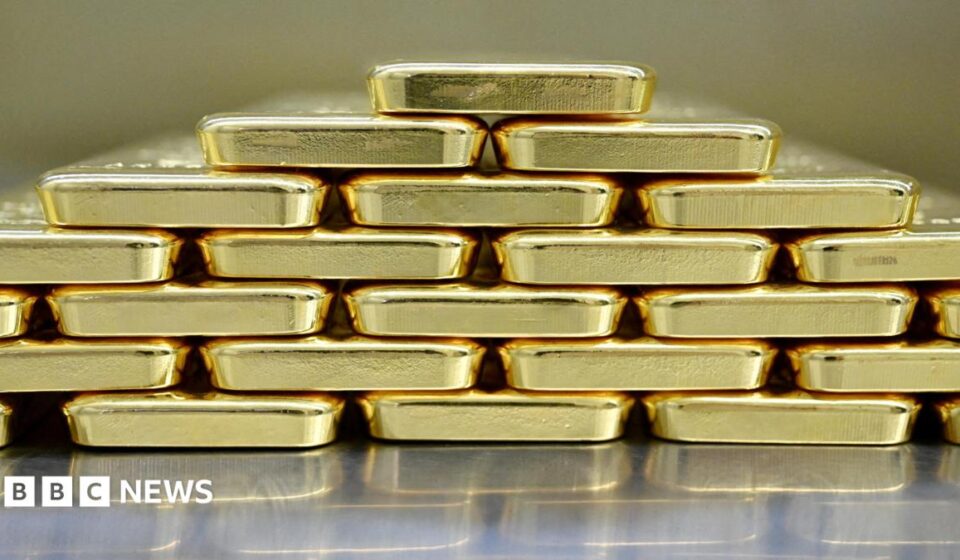 DNB: Netherlands bank moves billions in gold to London in 'crisis preparedness' move