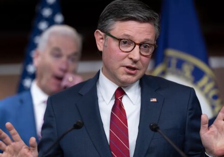 Democrats lead on generic ballot with midterm elections two months out