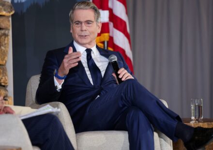EU joins U.S. sanctions push as South Korea weighs Hormuz deployment