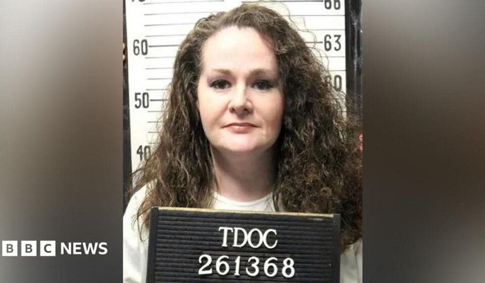 Execution of US murderer Christa Pike halted shortly before it was due to happen