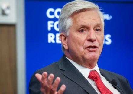 Fed Governor Waller indicates he will support holding rates steady at September meeting