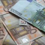France to unveil 2027 budget as debt hits record high