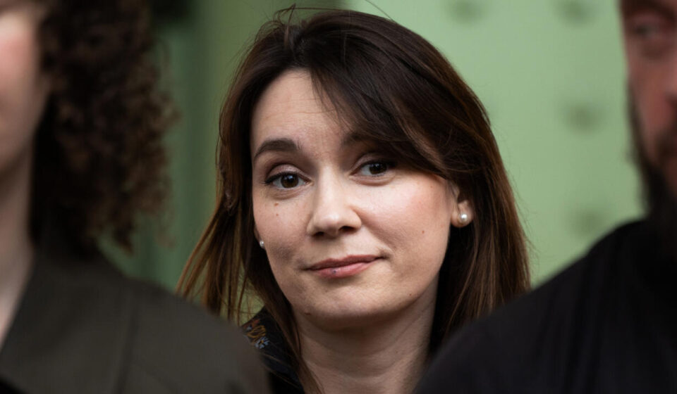 French govt warns right-wing TV channel about using expelled pro-Putin pundit