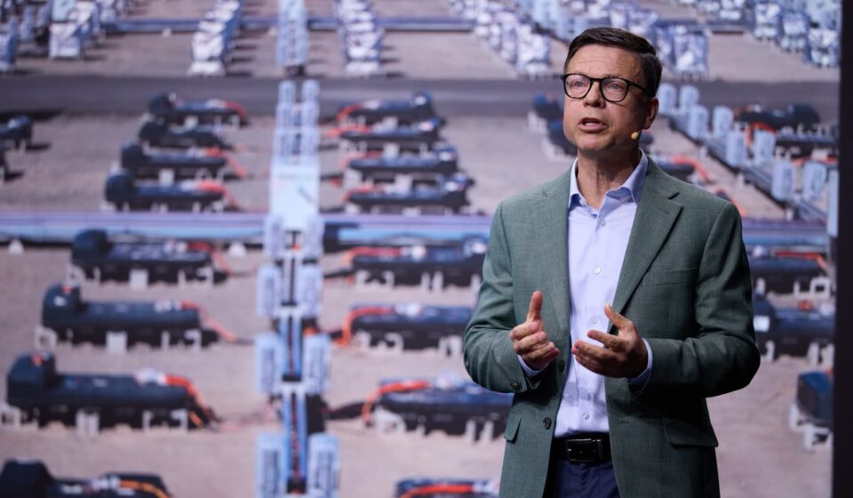 GM plans U.S. battery development as DOT attacks Ford for China ties