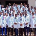 Ghana: Un grupo de médicos ghaneses recién graduados denuncia que están varados en Cuba