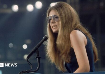 Gloria Steinem: Feminist activist and journalist dies at 92