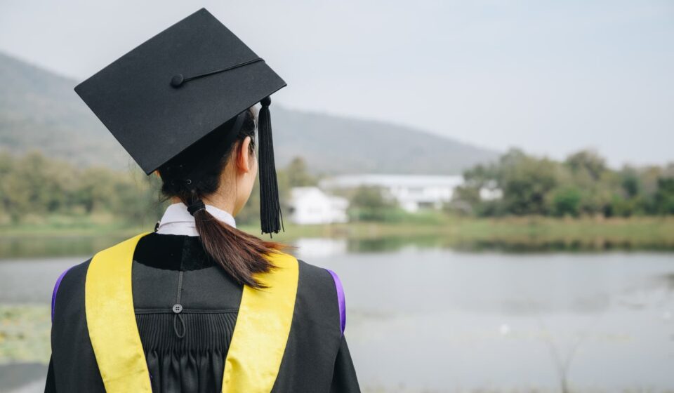 How recent grads, college students should think about AI and jobs