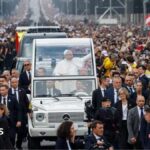 Huge crowds greet Pope in Paris ahead of open-air Mass