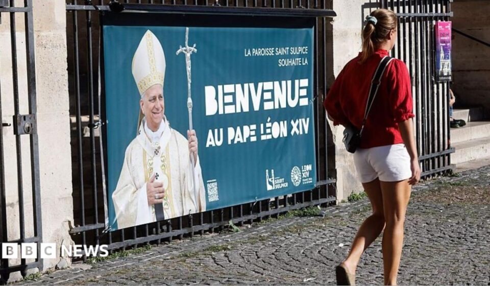 Hundreds of thousands expected in Paris for Pope Leo's visit