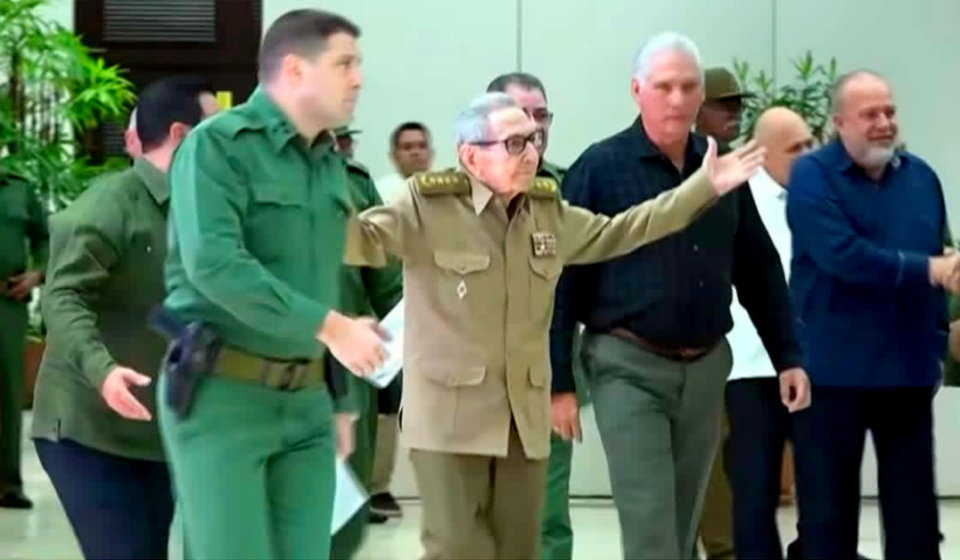 Informe: Agosto de rumores: Raúl agoniza, Díaz-Canel renuncia y los estadounidenses vienen en camino