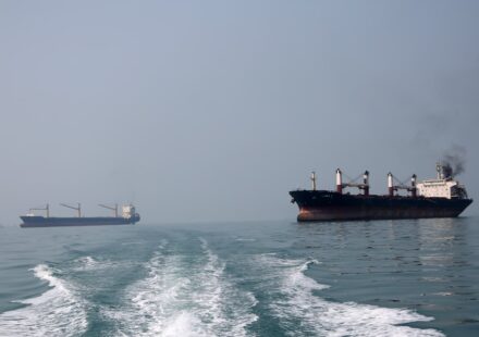 Iran offers to reopen Hormuz within 7 days and restart nuclear talks