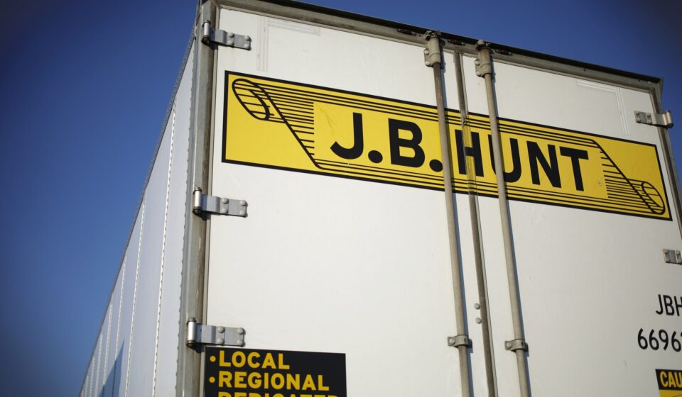 J.B. Hunt stock plunges 10% on earnings drop expectation