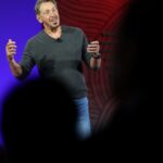 Larry Ellison adopts plan to sell up to 50 million Oracle shares