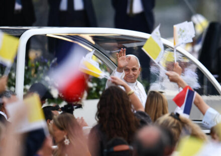 Leo XIV fills central Paris with around 600,000 people at giant outdoor Mass