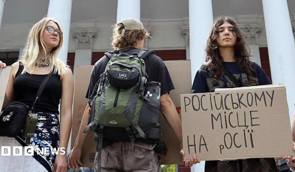 Majority Russian-speaking city in Ukraine considers language ban in the arts