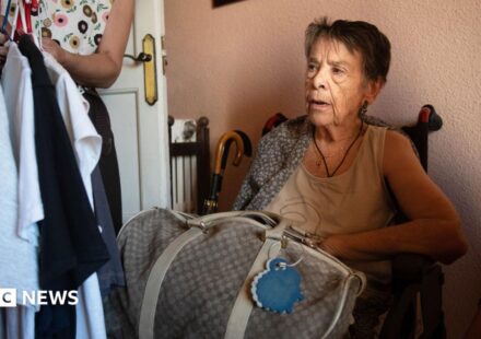 Maricarmen: Eviction of woman aged 87 highlights Spain's housing shortage