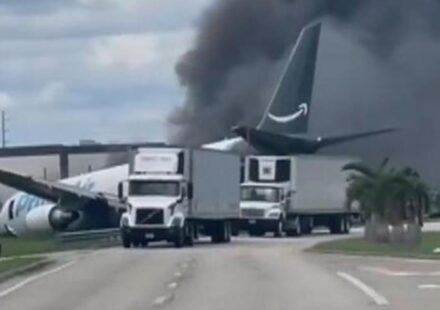 Miami: Al menos cinco muertos tras estrellarse un avión de Amazon