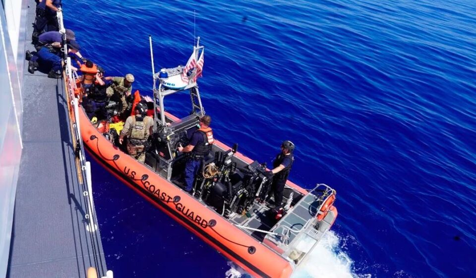 Migración: La Guardia Costera de EE UU repatría a 14 balseros cubanos