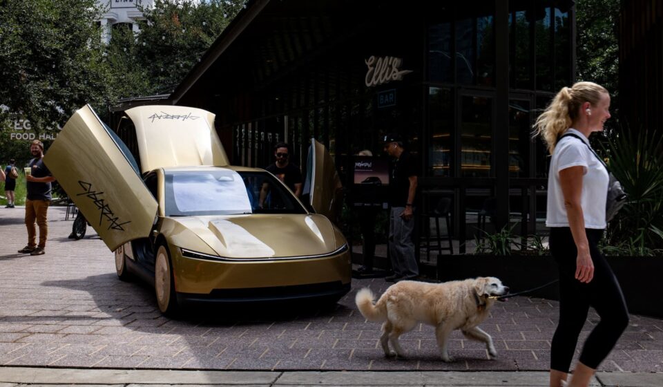 Mike Khouw: Cybercabs are a game changer—here's how I'm trading Tesla