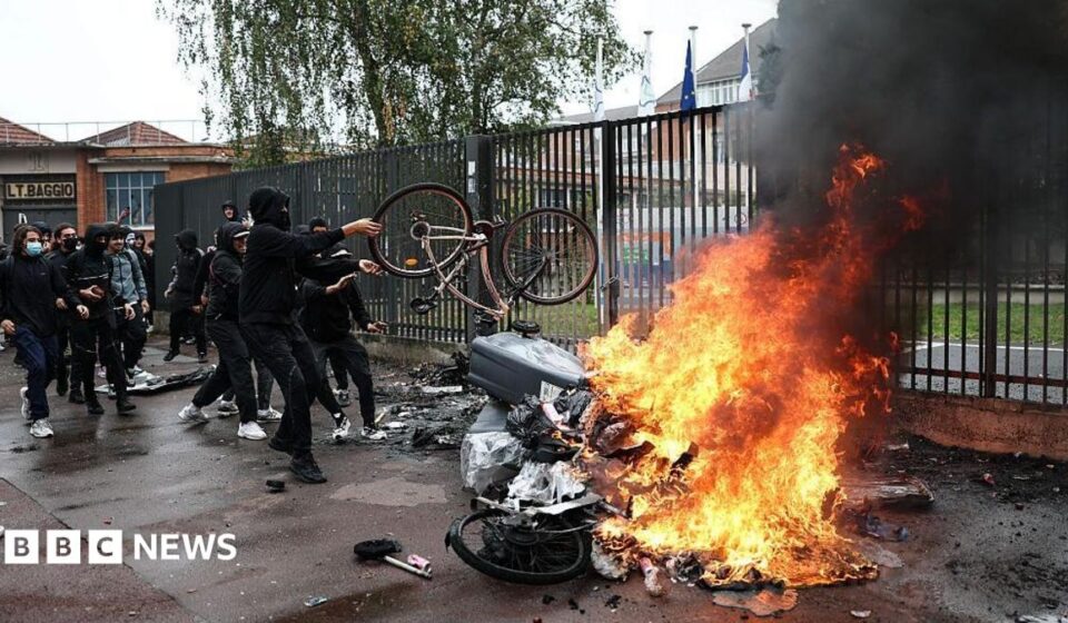 More than 400 detained as France student protests escalate
