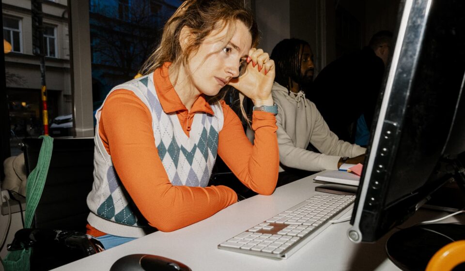New grads say employers set the bar too high for entry-level roles