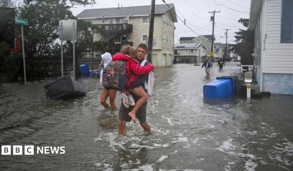 Nor'easter storm brings coastal flooding, as New York and New Jersey declare emergency