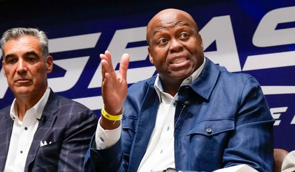 Obama brother-in-law Craig Robinson pushes back on racial claims dogging sports bill