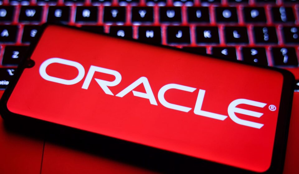 Oracle Japan shares up 7% after record fiscal first quarter
