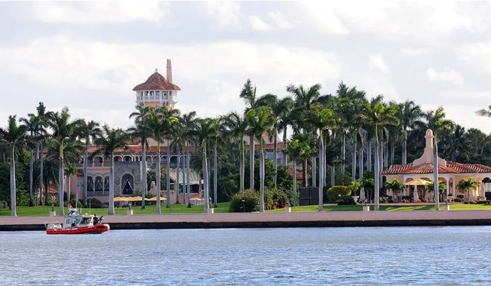 Palm Beach County halts data centers amid Trump's AI expansion push