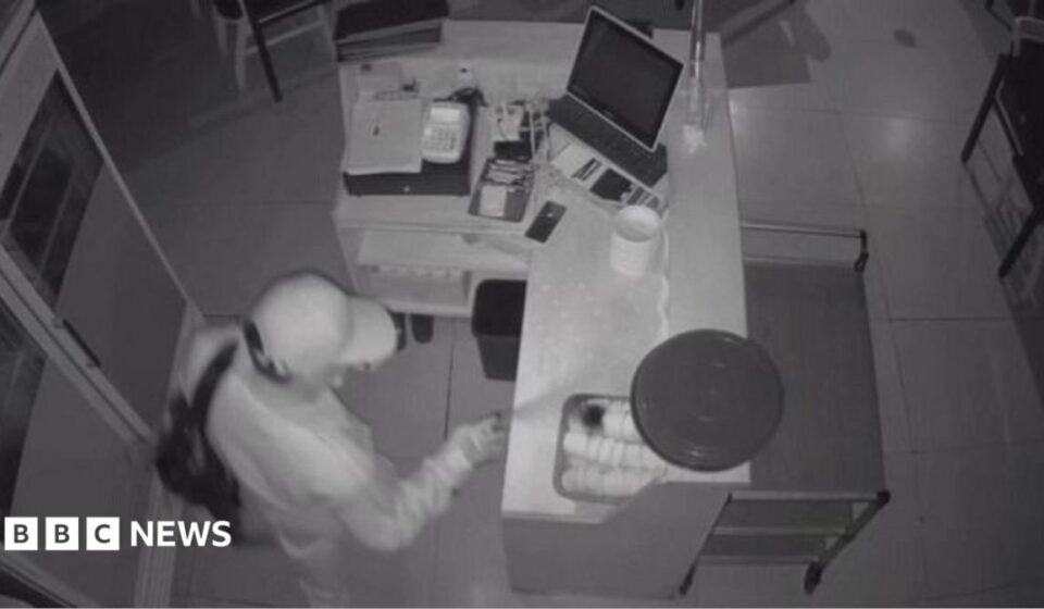 Restaurant named after Xi Jinping attacked by Chinese nationals
