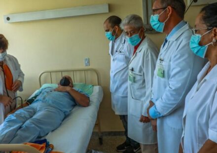 Salud: Autoridades minimizan la crisis epidemiológica pese a indicios preocupantes