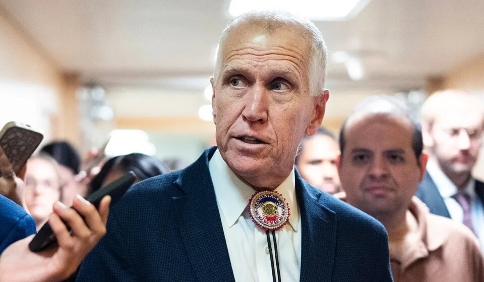 Senate Republican Thom Tillis presses for Trump to replace War Secretary Hegseth