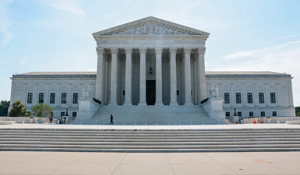 Supreme Court allows Trump admin to use federal voter eligibility database during appeal