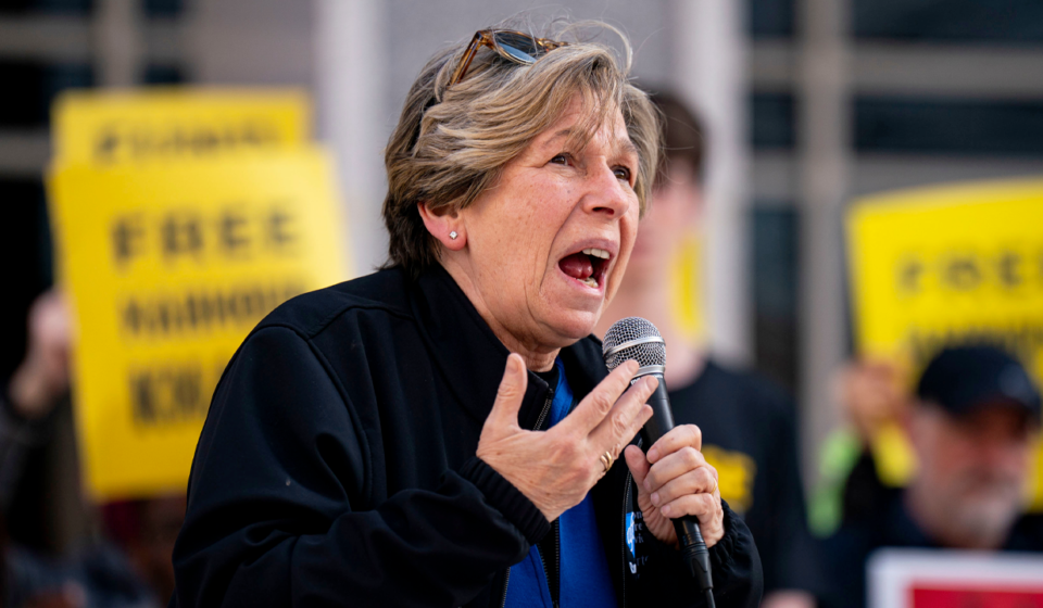 Teachers unions linked to weaker student literacy scores, study finds