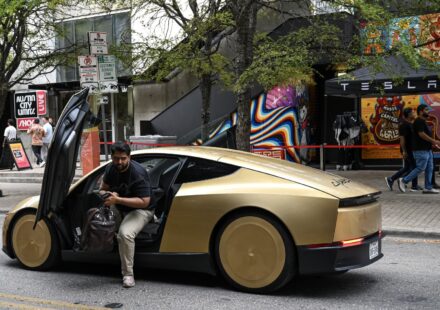 Tesla's stock drops as Cybercab update 'underwhelms,' NHTSA probe
