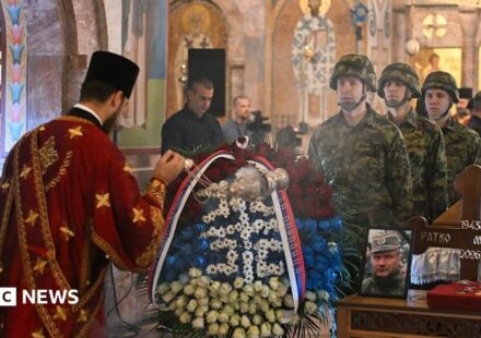Thousands turn out in Serbia for funeral of 'Butcher of Bosnia' Ratko Mladić