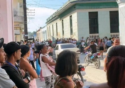 Trámites: Confusión por precio del pasaporte provoca el caos