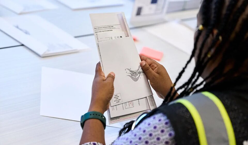 Trump administration asks Supreme Court to enforce mail ballot rules