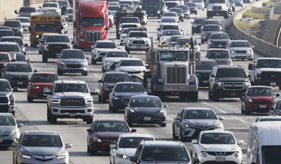 Trump approves new fuel economy standards, reversing Biden's EV push