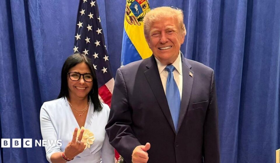 Trump meets US-backed Venezuelan president for first time since Maduro seized